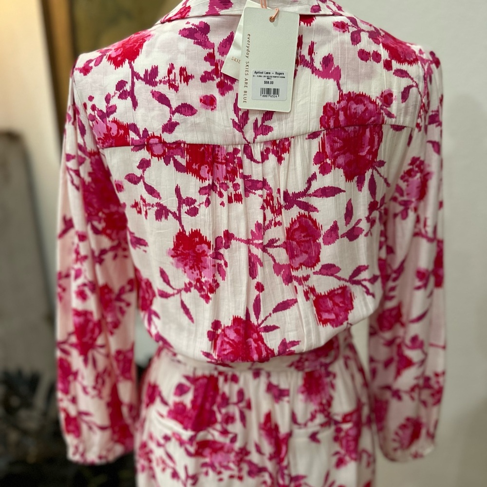 SKIES ARE BLUE FLORAL ROMPER IN HOT PINK